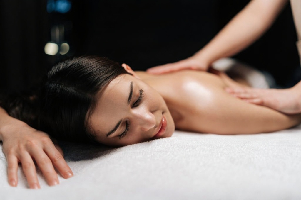 Therapeutic massage vs deep tissue